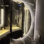 Omega Premium