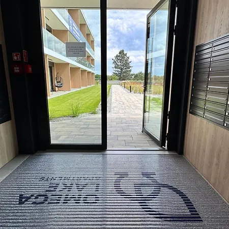 Aparthotel Omega Premium
