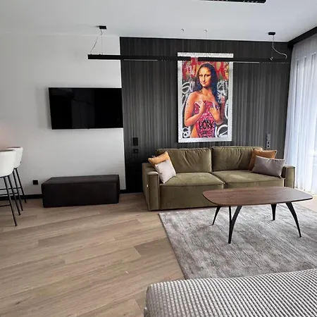 Aparthotel Omega Premium 4*