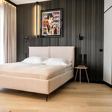 Omega Premium Aparthotel 4*