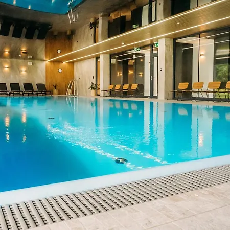 Aparthotel Omega Premium 4*
