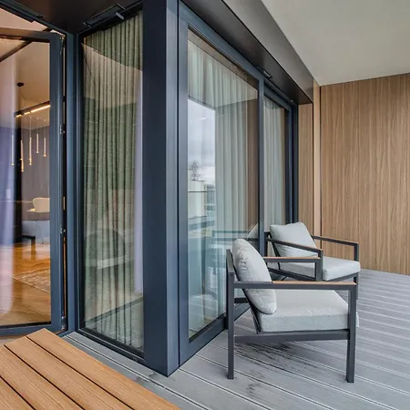 Aparthotel Omega Premium