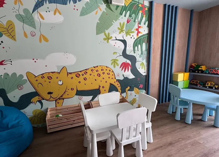 アパートホテル Omega Premium