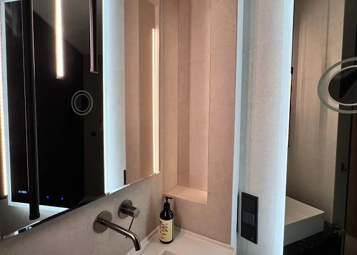 Omega Premium Aparthotel 4*