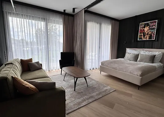 Omega Premium Aparthotel 4*