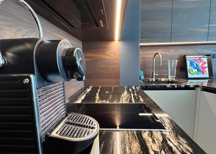 Omega Premium Aparthotel 4*